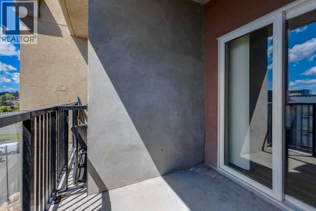 Single Family House for Sale in   Lake Fraser Drive SE Lake Bonavista Calgary 