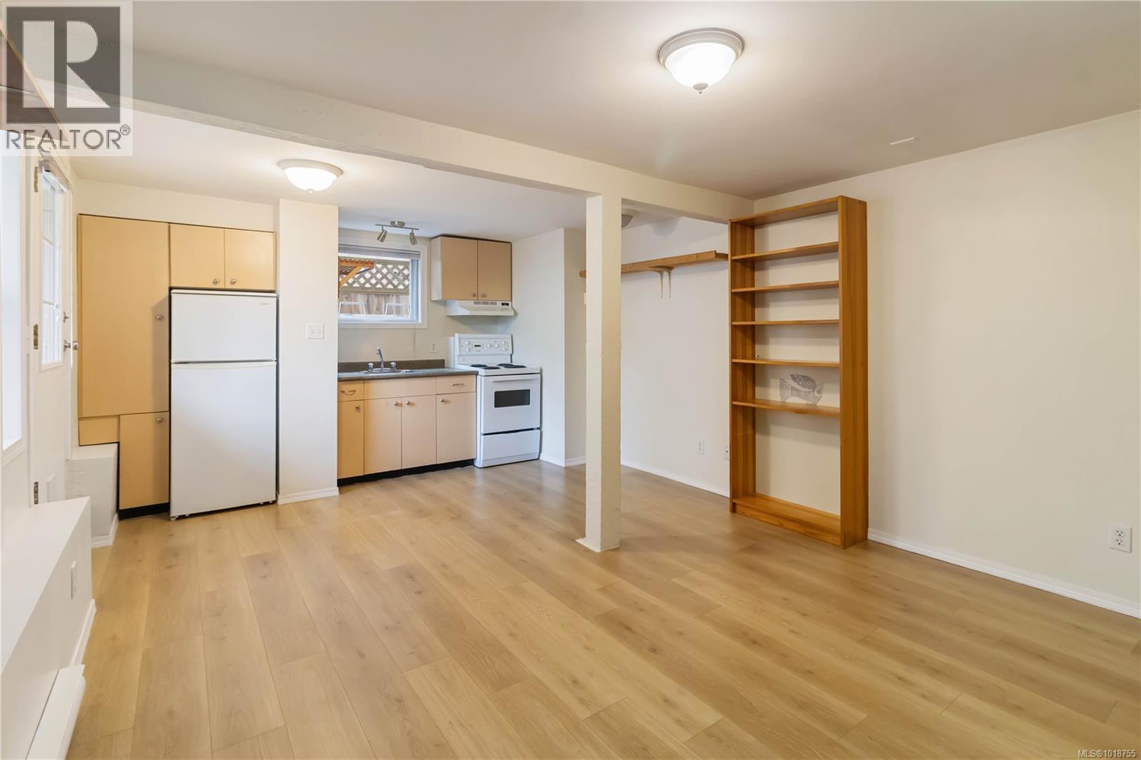  1742 Denman Street, Victoria