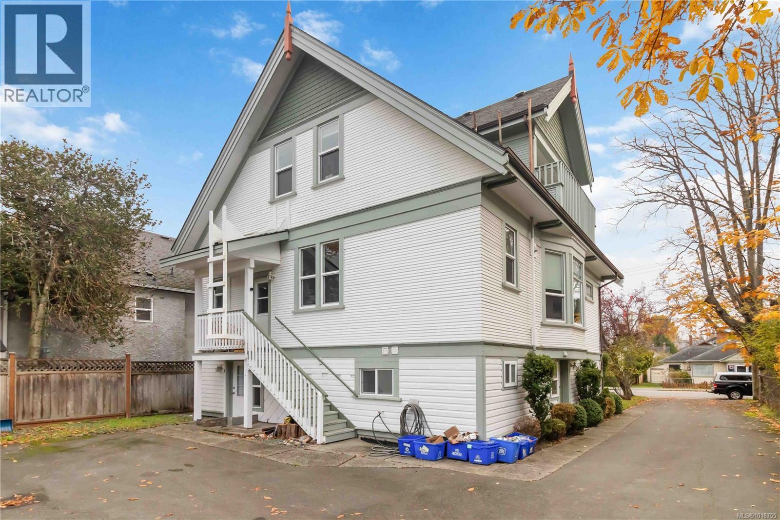  1742 Denman Street, Victoria