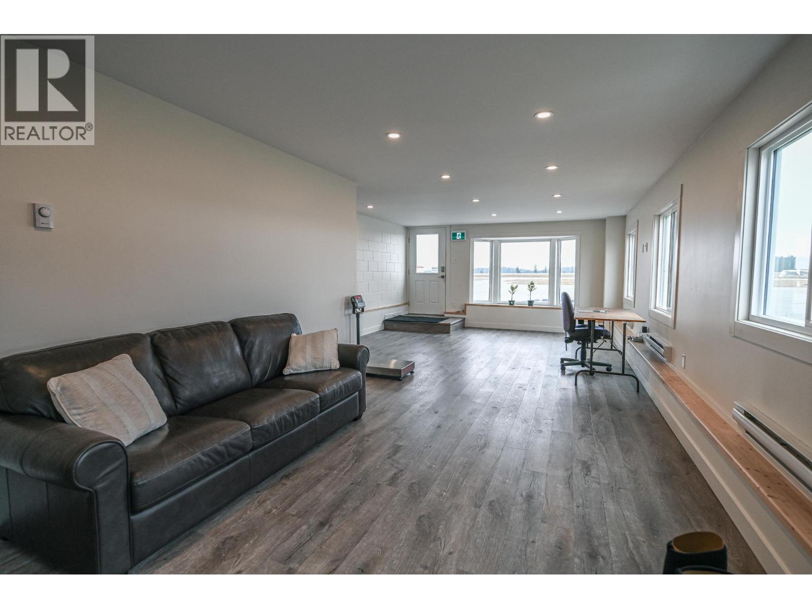  9418 Airport Access Road, Cranbrook