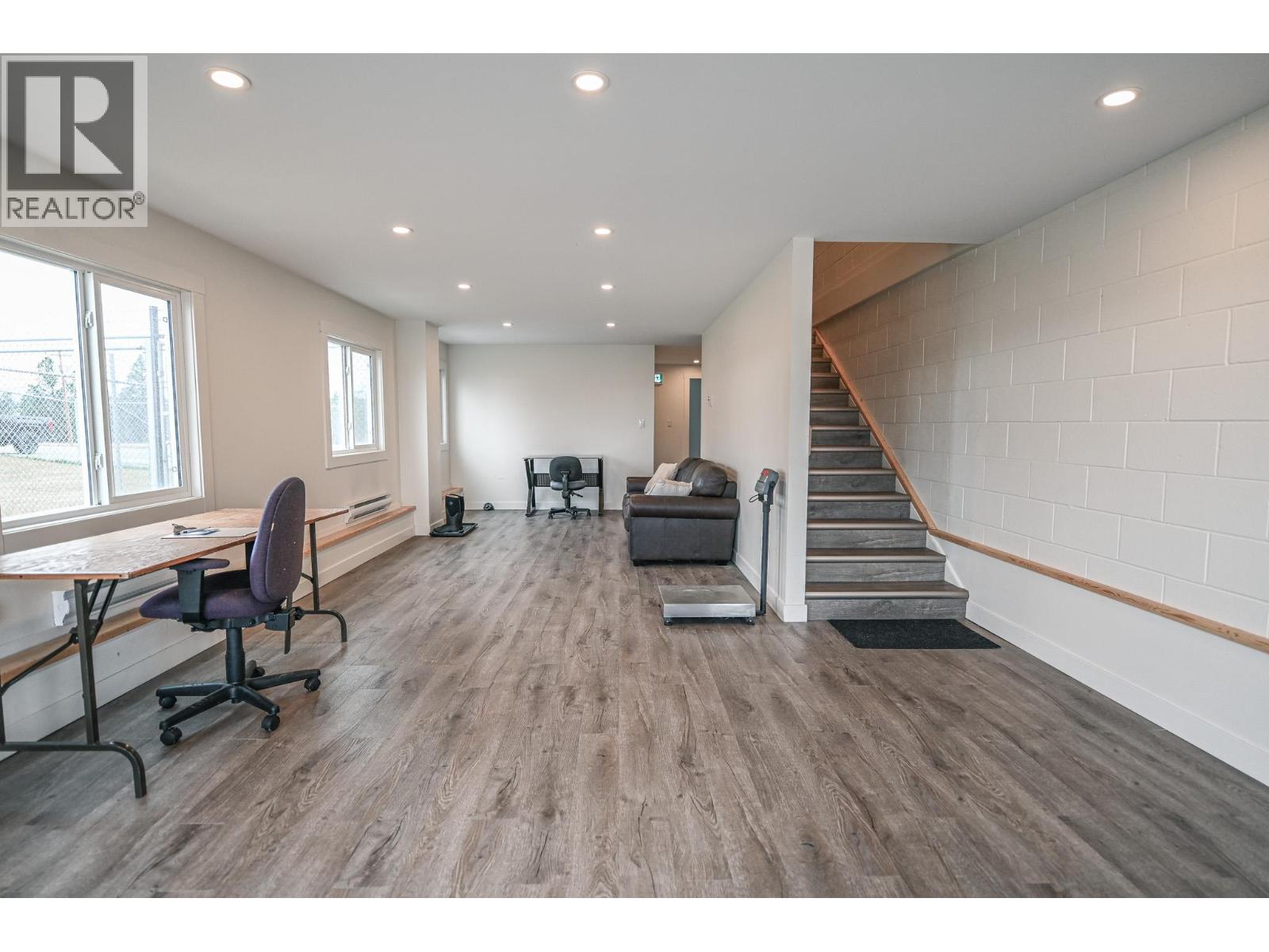  9418 Airport Access Road, Cranbrook