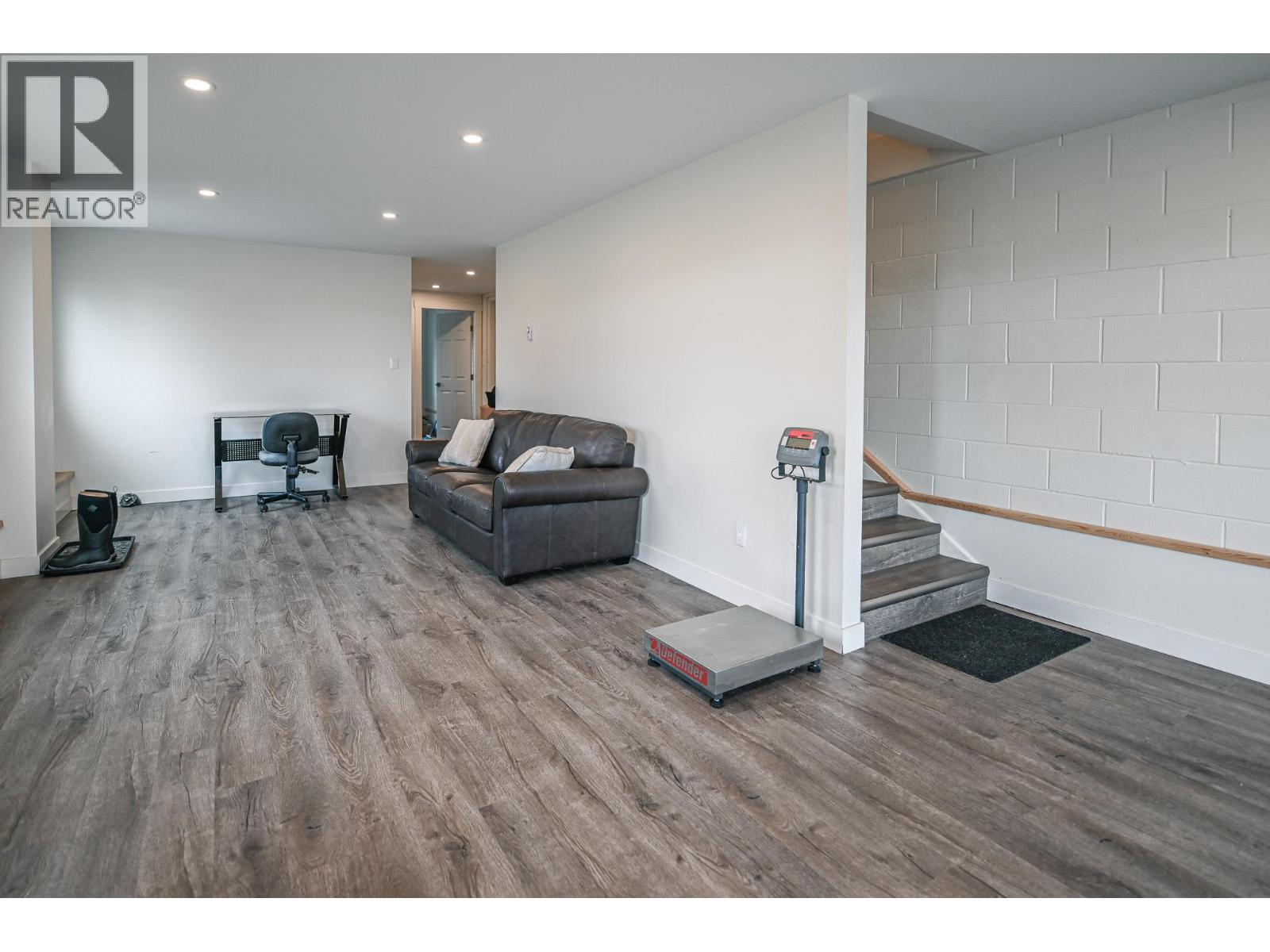  9418 Airport Access Road, Cranbrook