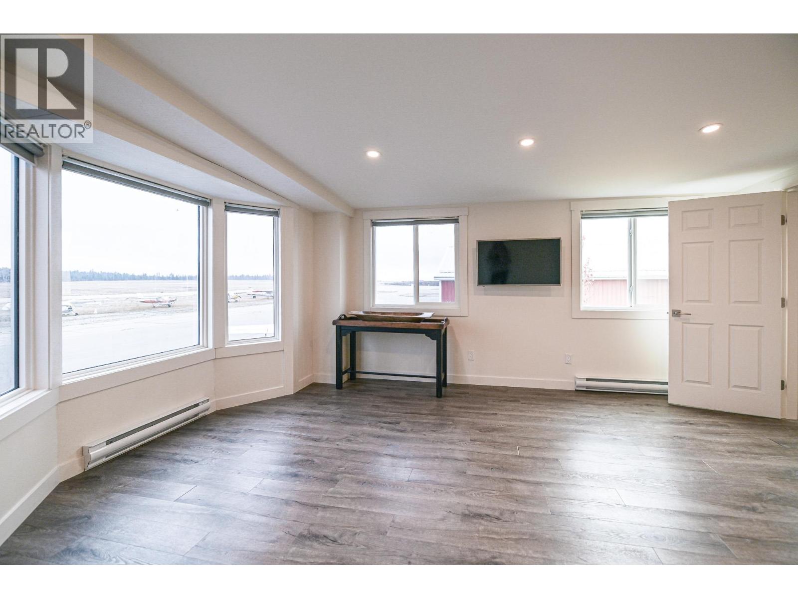  9418 Airport Access Road, Cranbrook