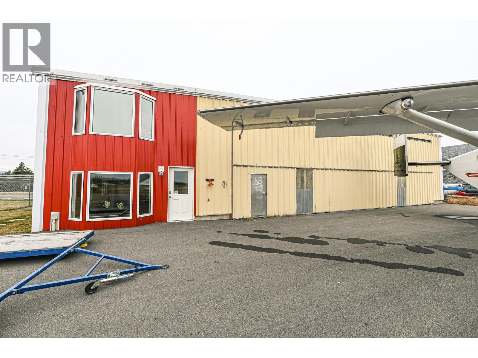  9418 Airport Access Road, Cranbrook