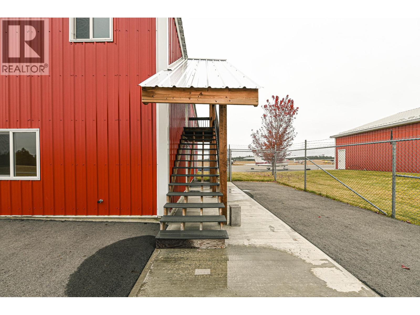  9418 Airport Access Road, Cranbrook