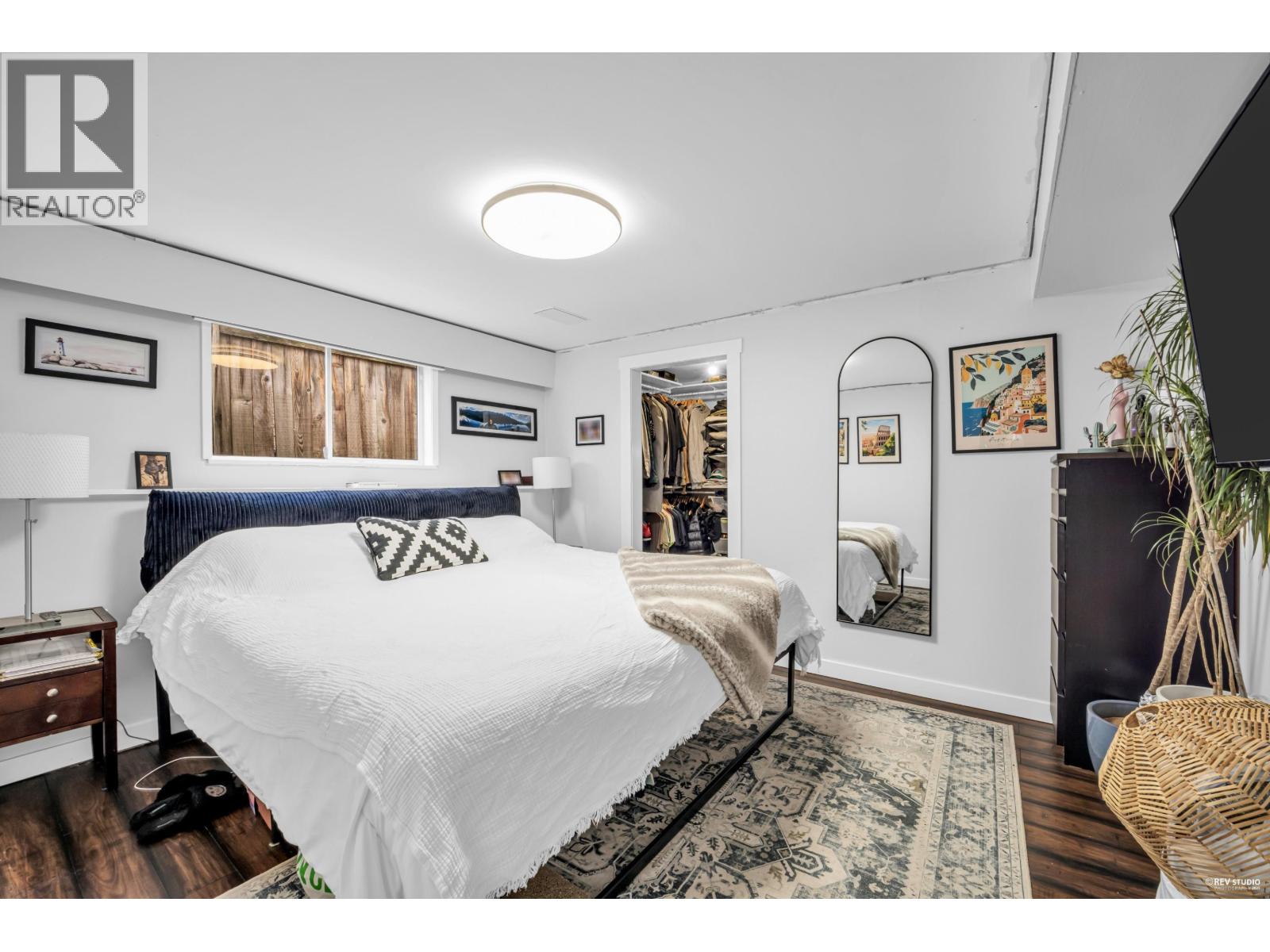 4307 VENABLES STREET, Burnaby