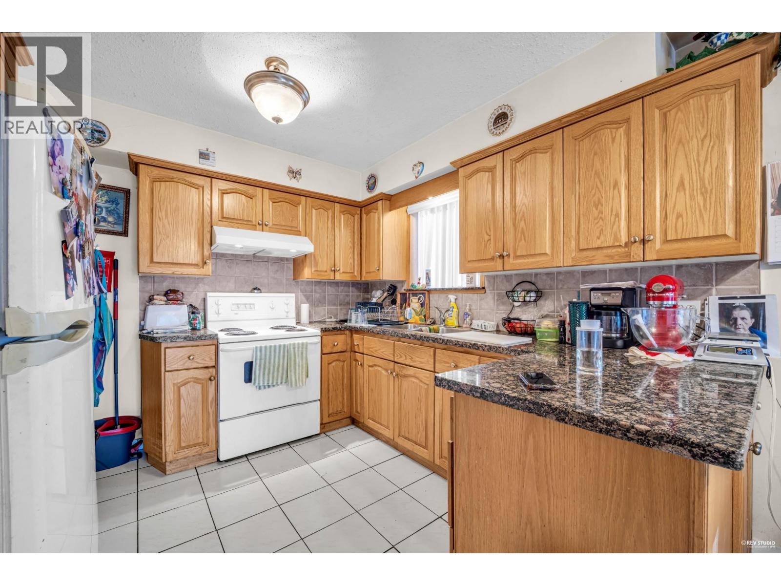 4307 VENABLES STREET, Burnaby