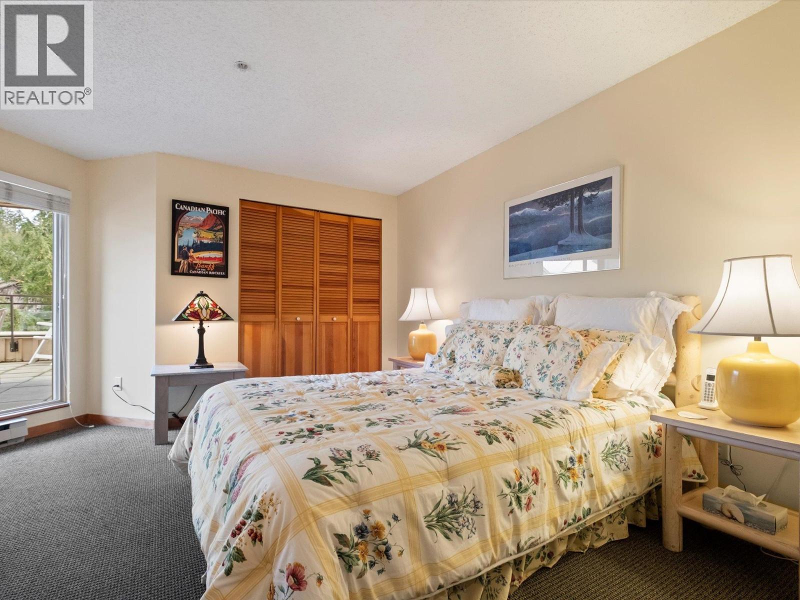 301 2050 LAKE PLACID ROAD, Whistler