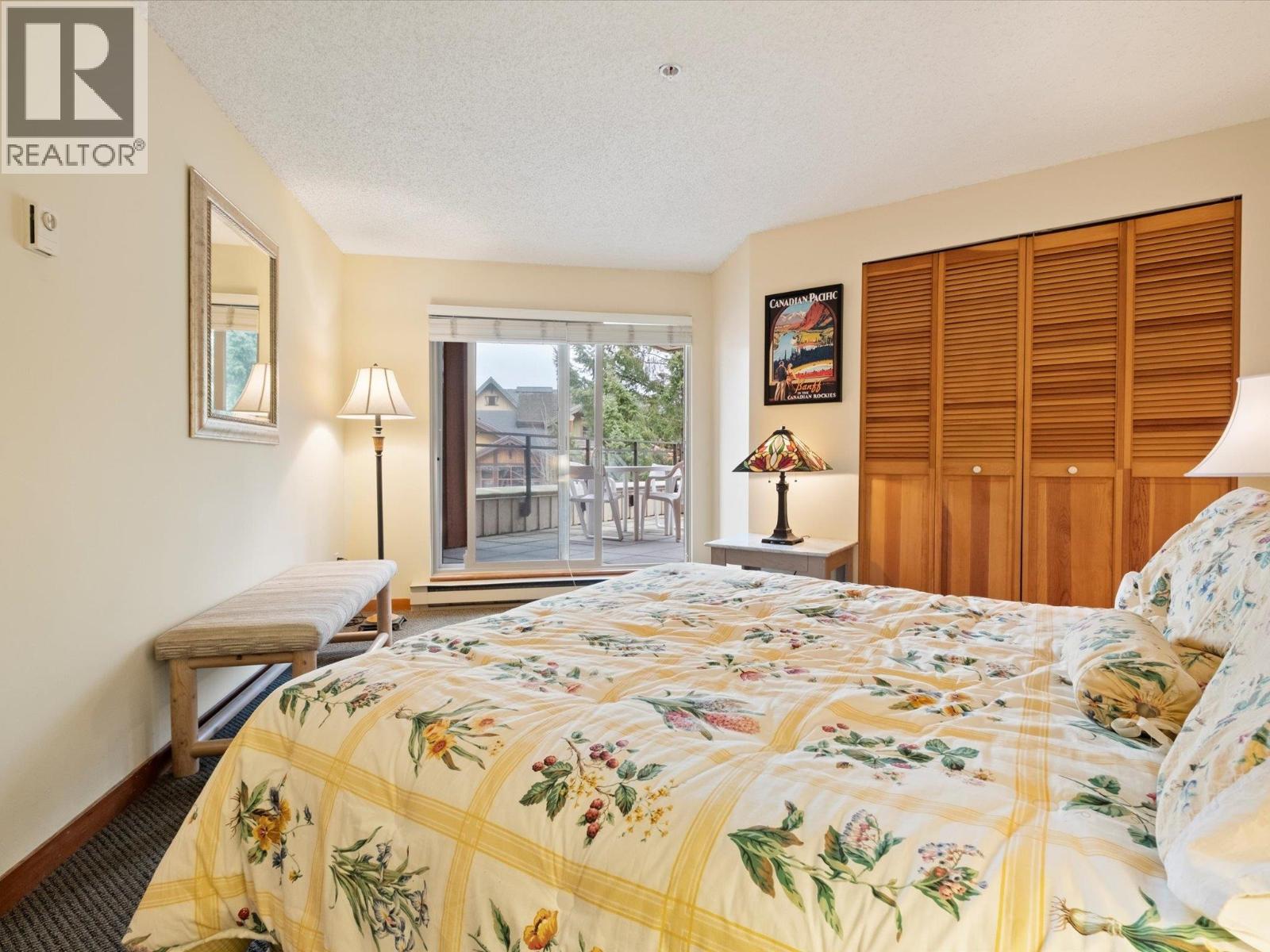 301 2050 LAKE PLACID ROAD, Whistler