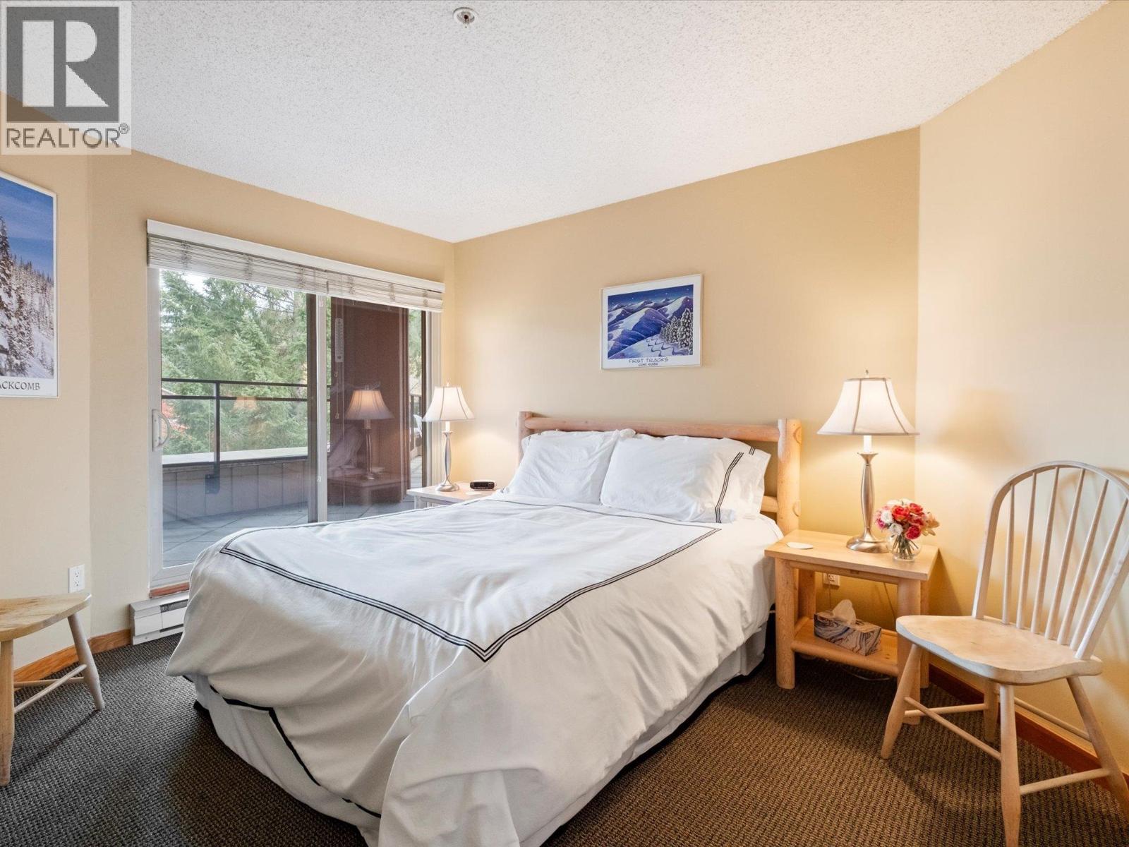 301 2050 LAKE PLACID ROAD, Whistler