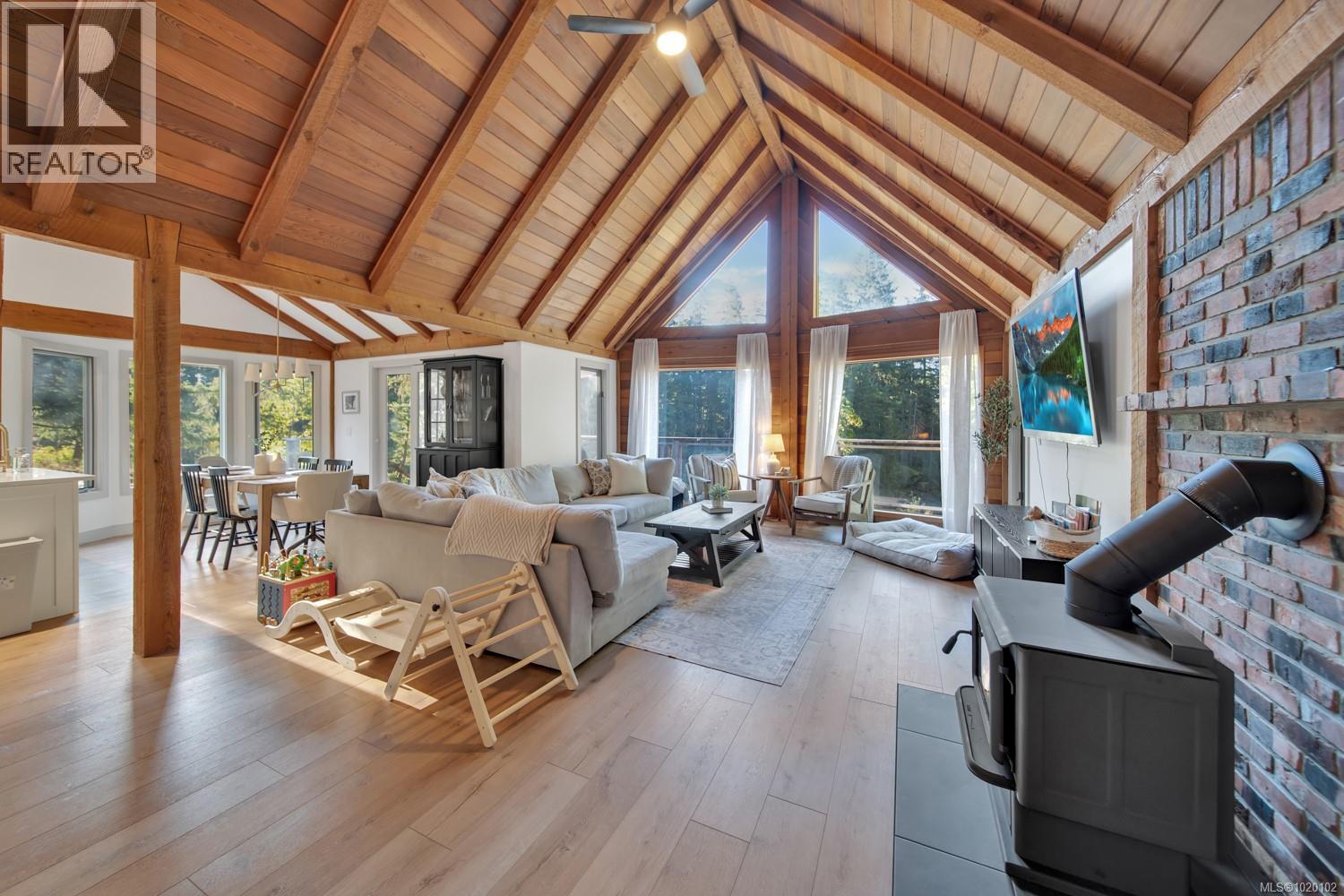 995 Nanaimo River Rd, Nanaimo