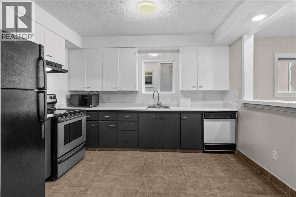 Single Family House for Sale in    Avenue SW Lower Mount Royal Calgary 