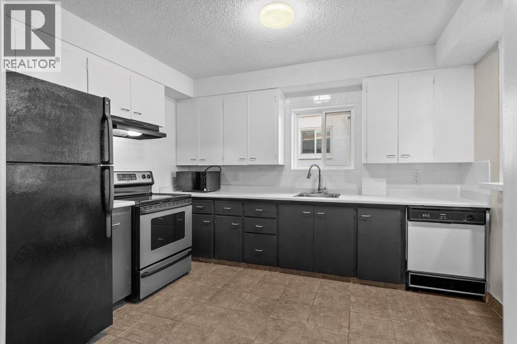 Single Family House for Sale in    Avenue SW Lower Mount Royal Calgary 