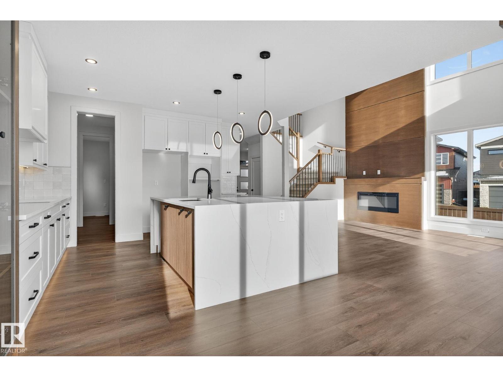 1 Elwyck GA, Spruce Grove