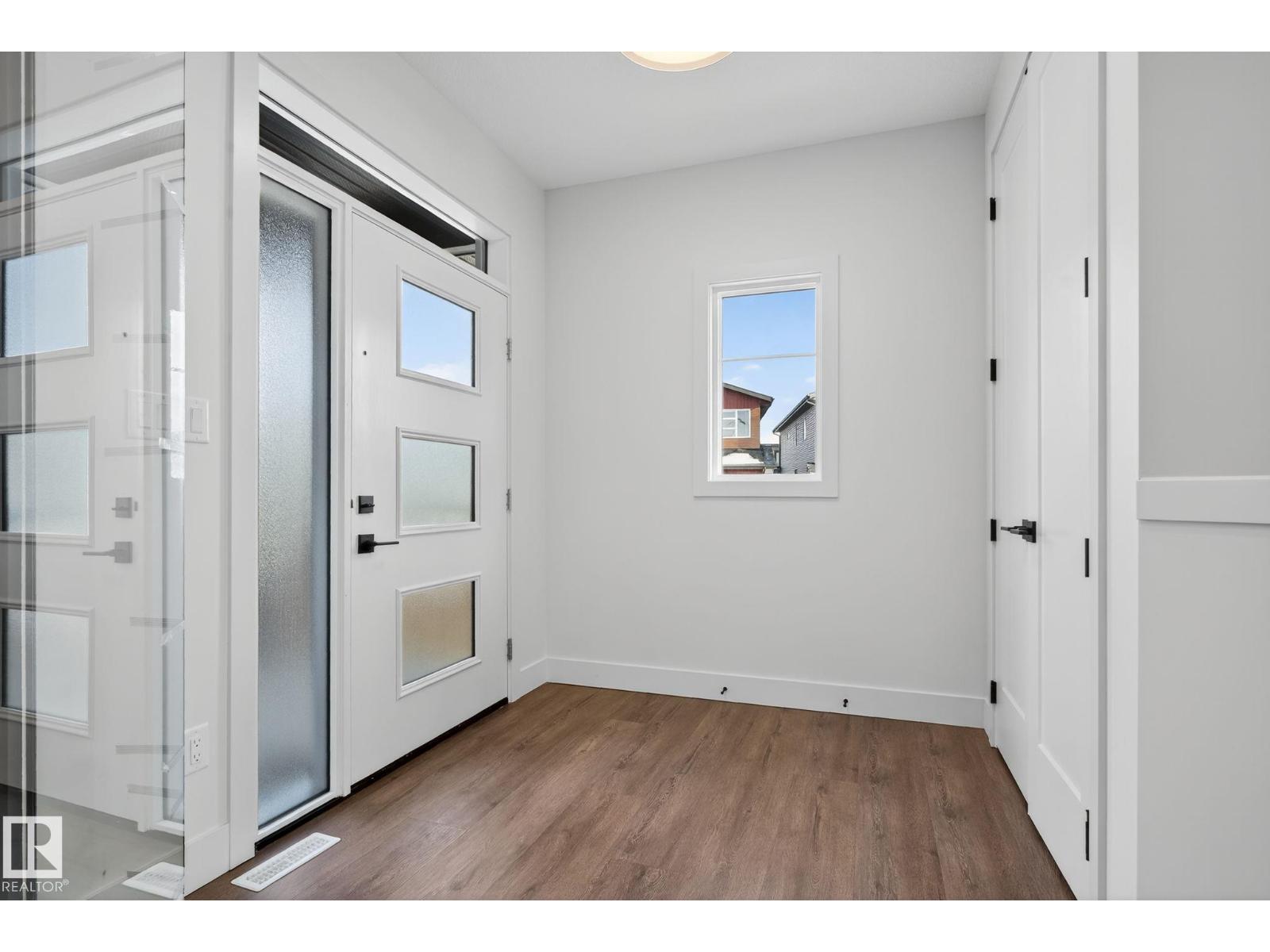 1 Elwyck GA, Spruce Grove