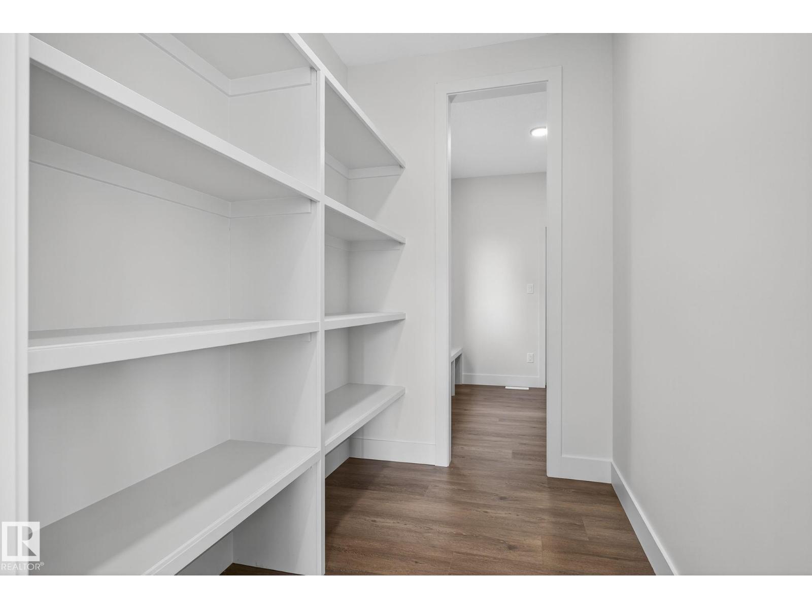 1 Elwyck GA, Spruce Grove