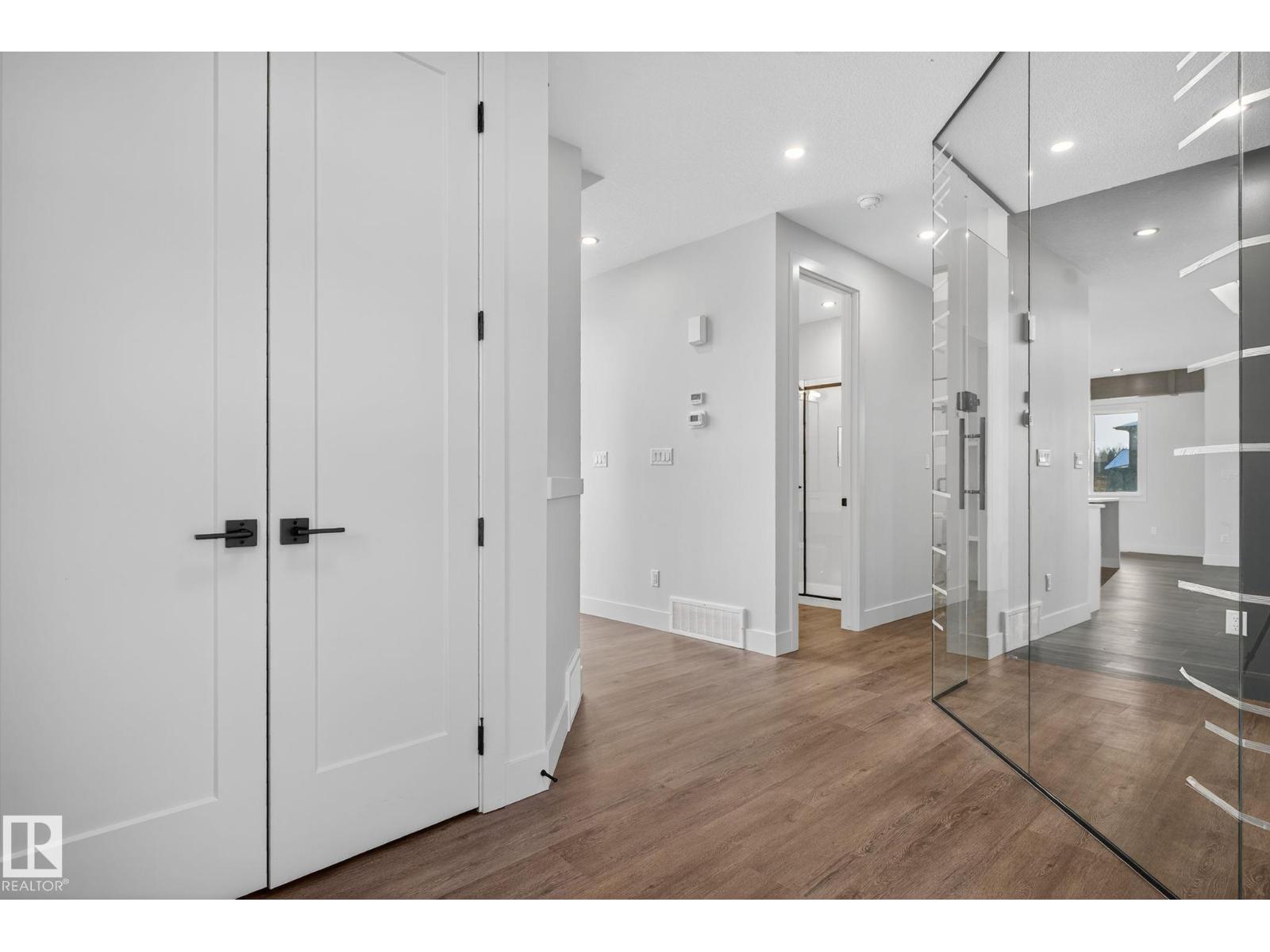 1 Elwyck GA, Spruce Grove