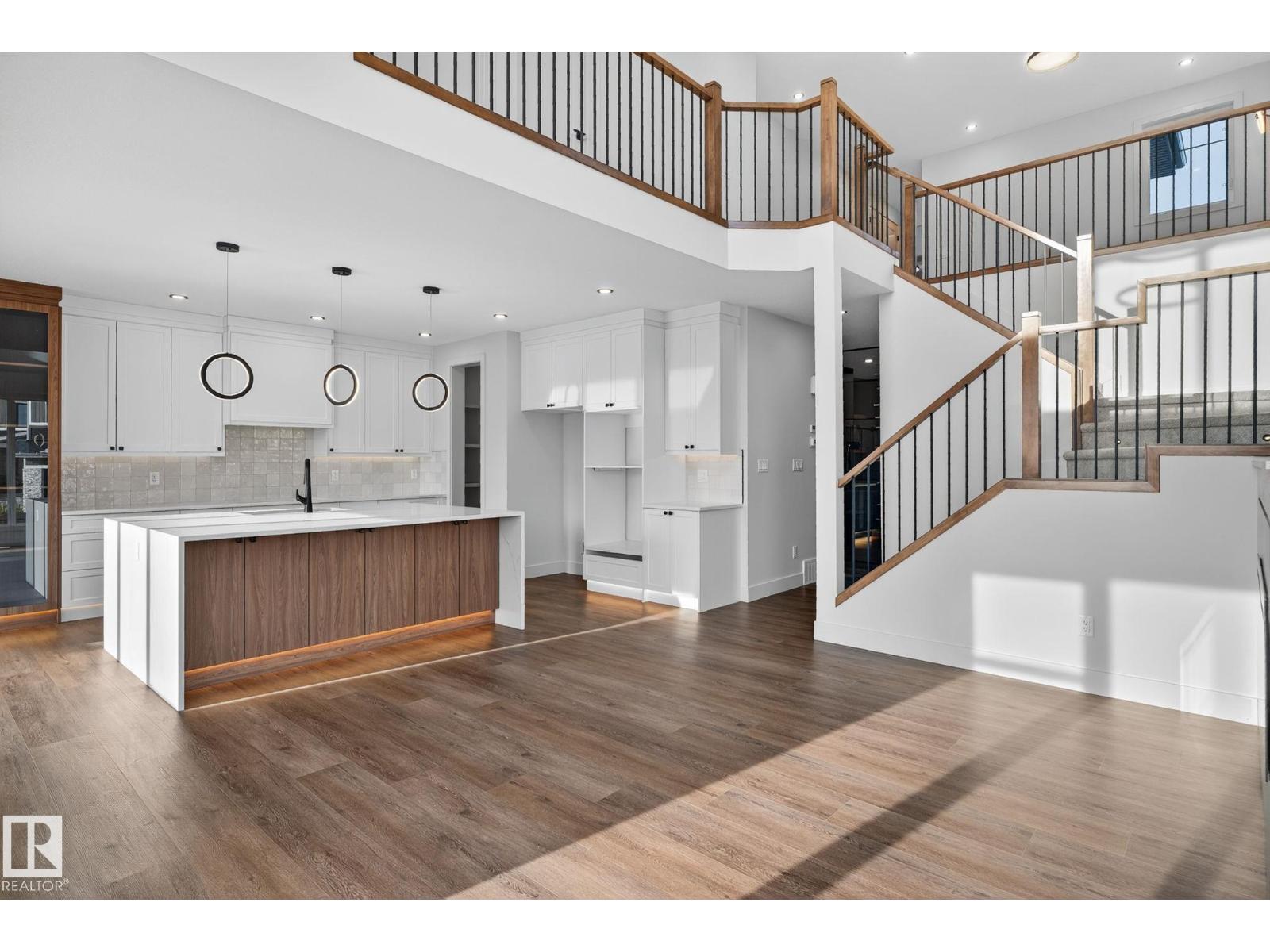 1 Elwyck GA, Spruce Grove