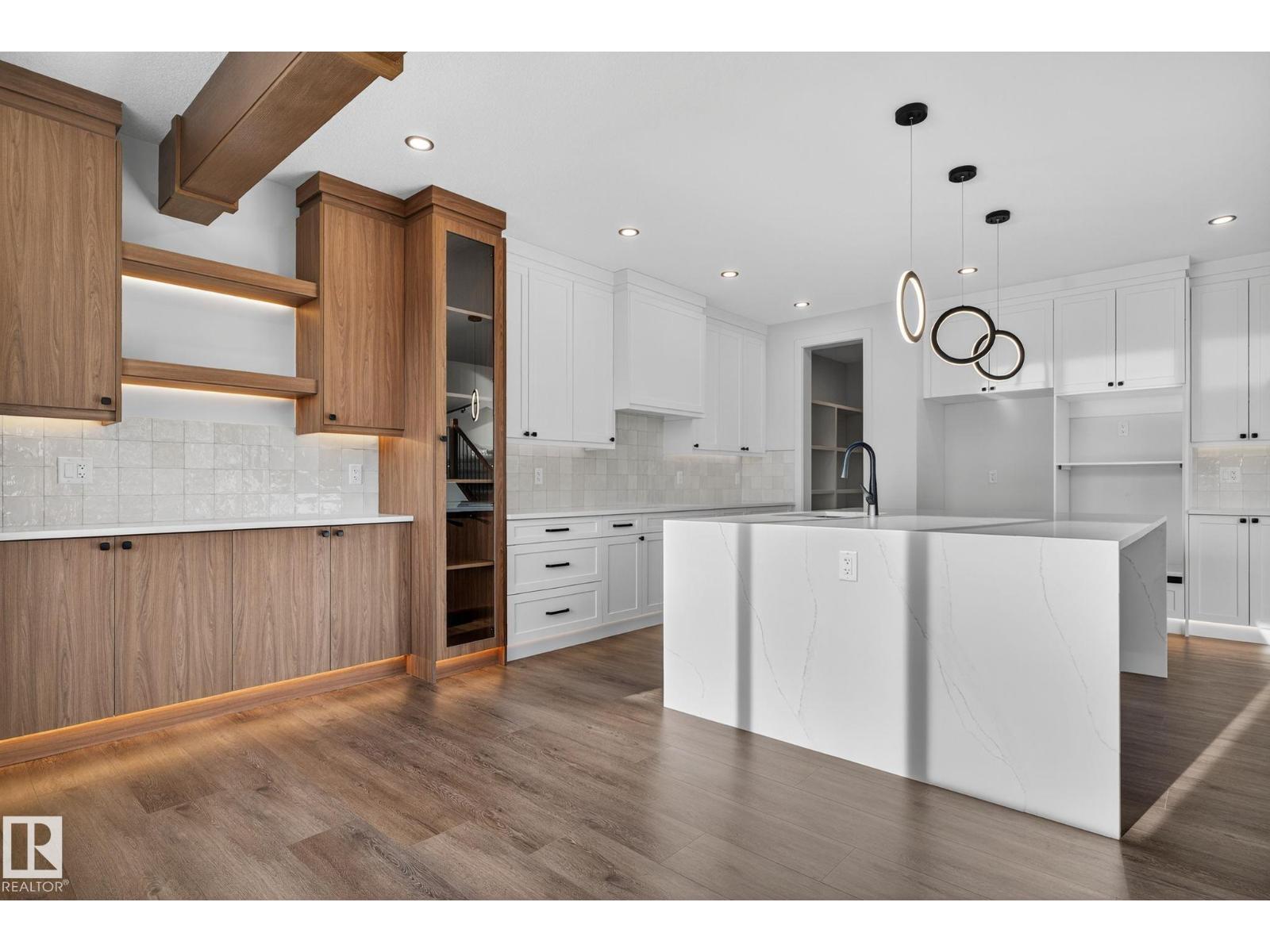 1 Elwyck GA, Spruce Grove