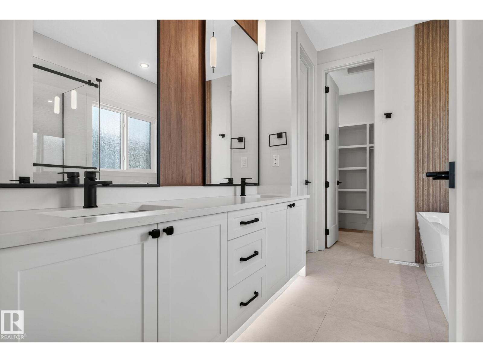 1 Elwyck GA, Spruce Grove