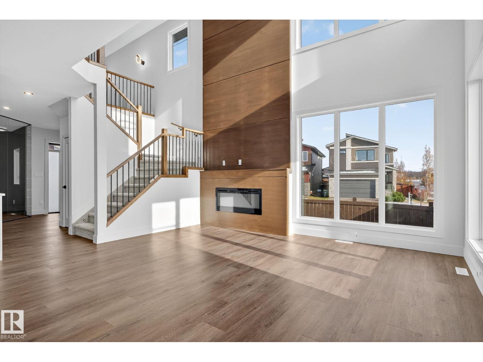 1 Elwyck GA, Spruce Grove