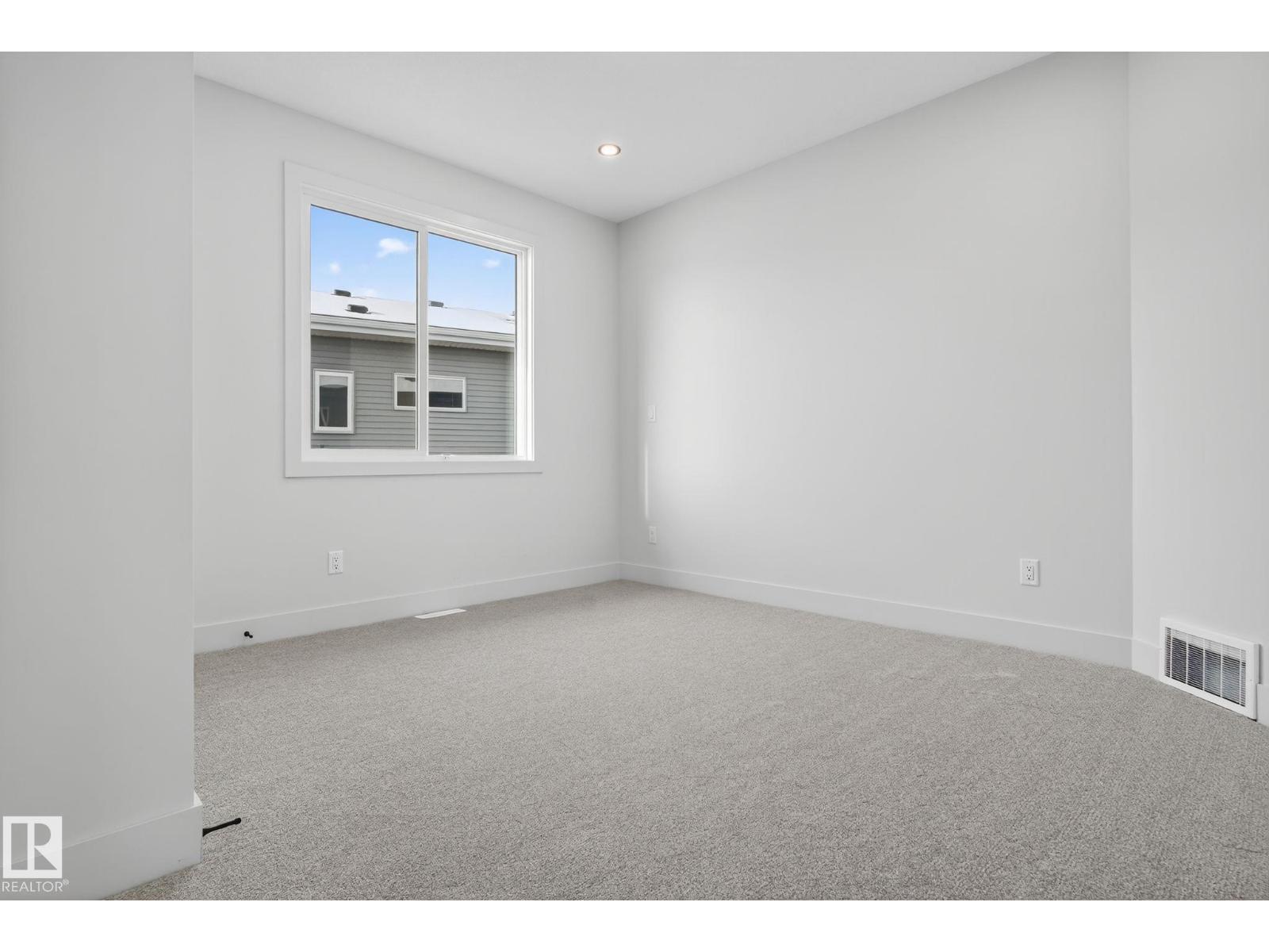 1 Elwyck GA, Spruce Grove