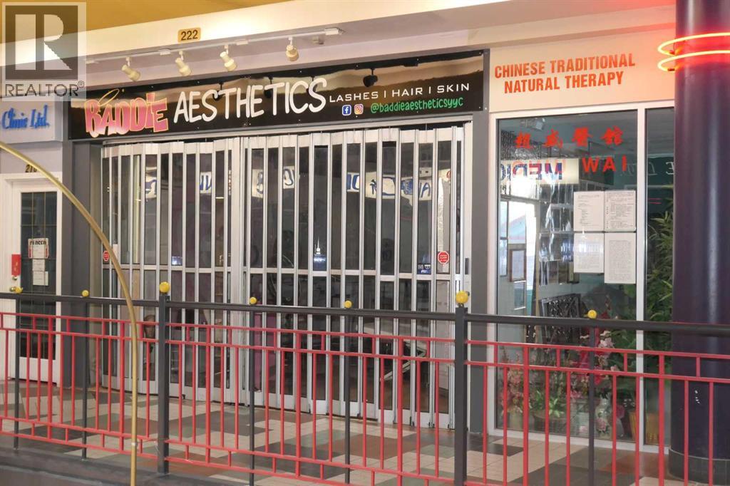 222, 328 Centre Street SE, Calgary, Alberta