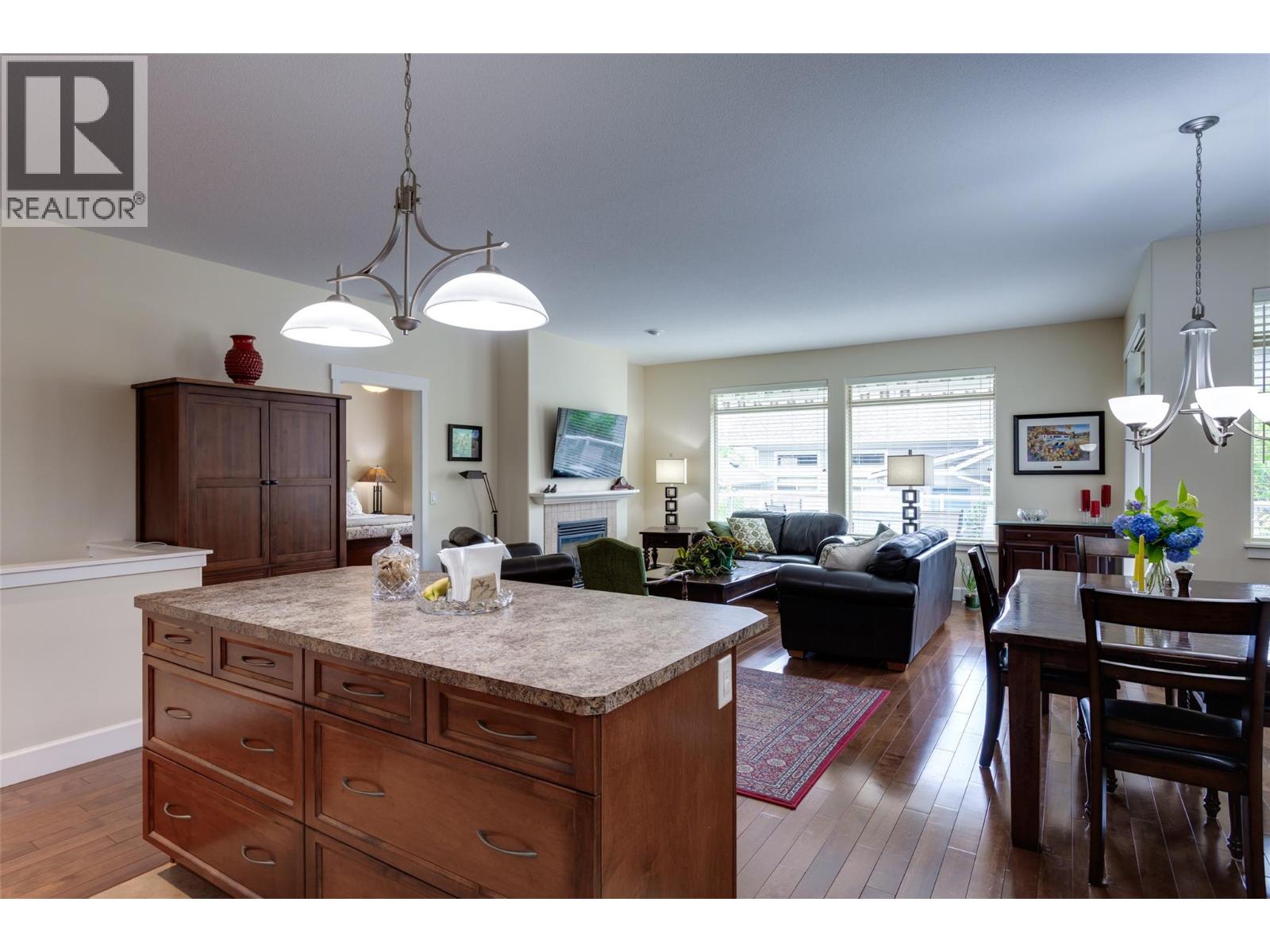 254 4035 Gellatly Road South, West Kelowna