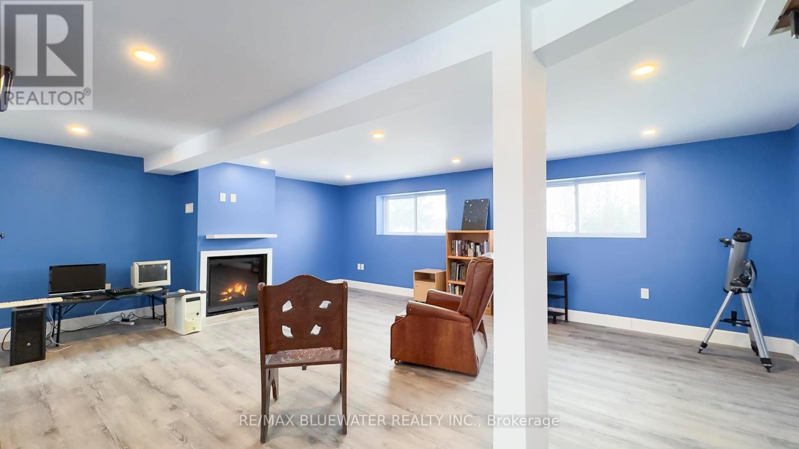 40204 HURON STREET E - 17
