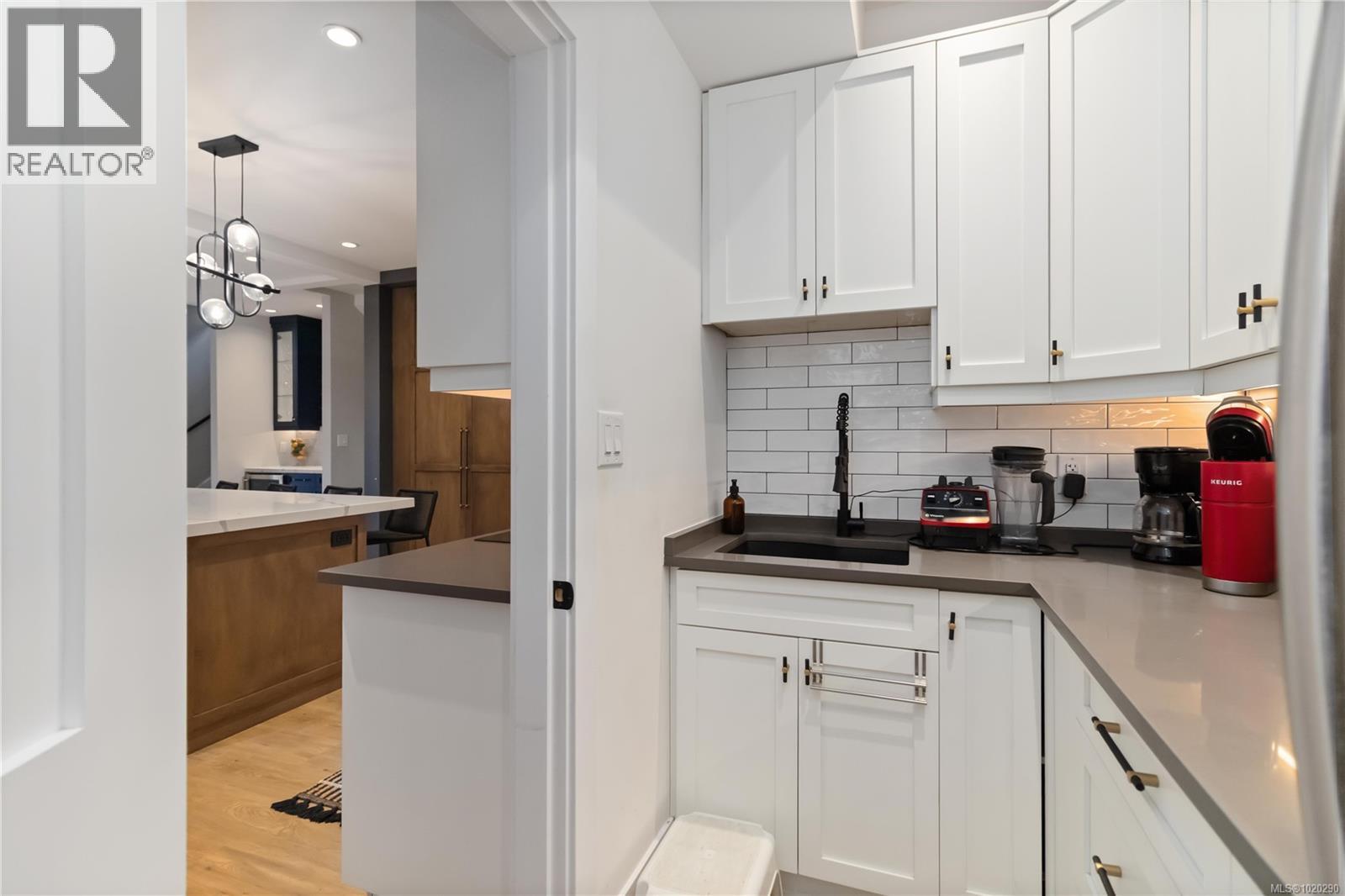 2710 Moncur Rd, Shawnigan Lake