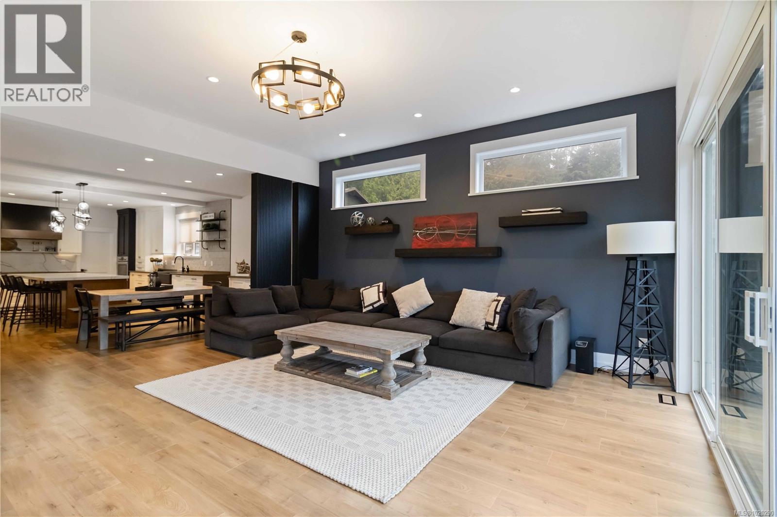 2710 Moncur Rd, Shawnigan Lake