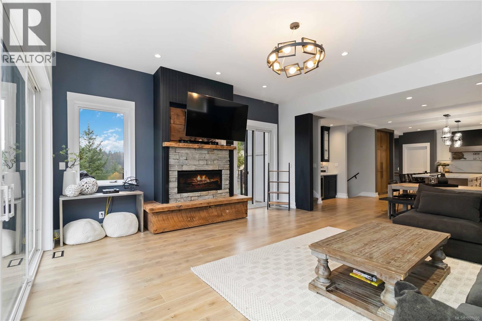 2710 Moncur Rd, Shawnigan Lake