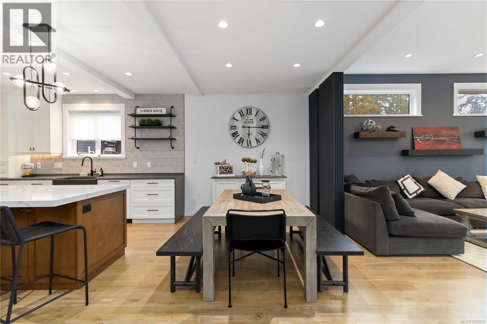 2710 Moncur Rd, Shawnigan Lake