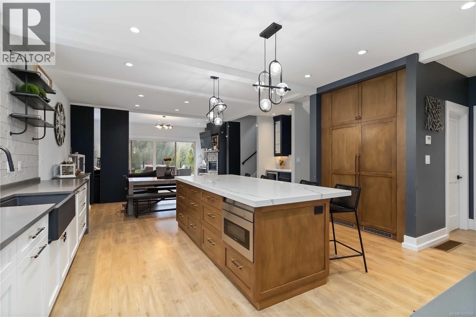 2710 Moncur Rd - 4