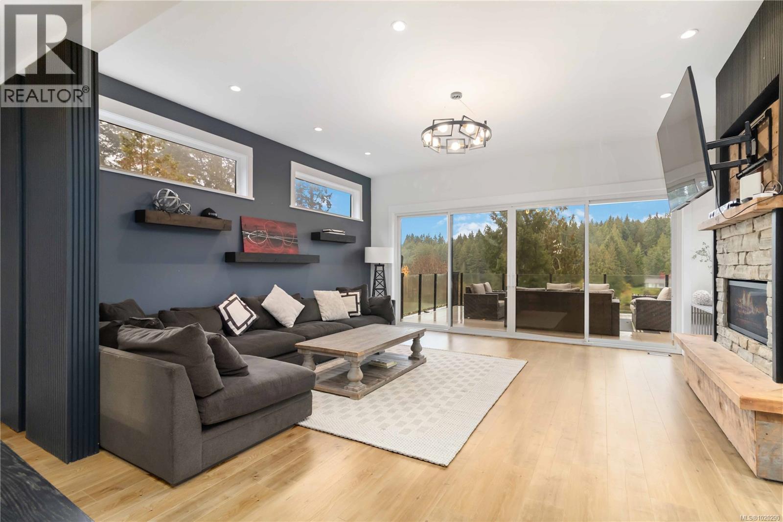 2710 Moncur Rd, Shawnigan Lake