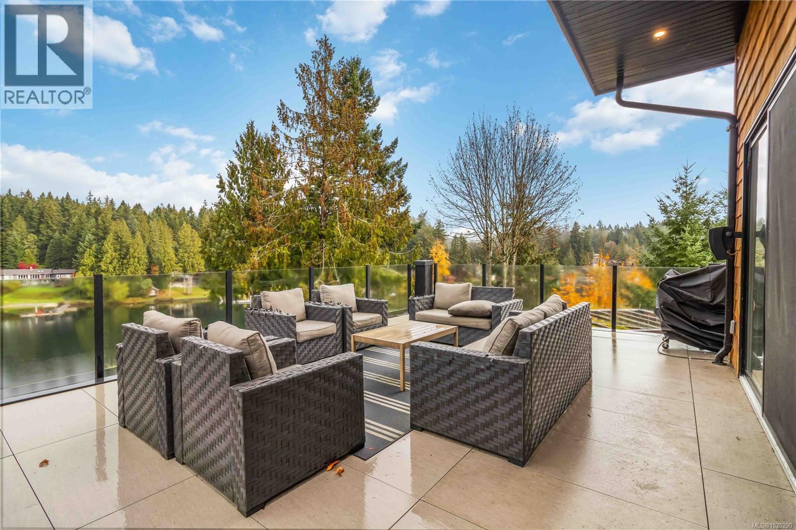 2710 Moncur Rd, Shawnigan Lake