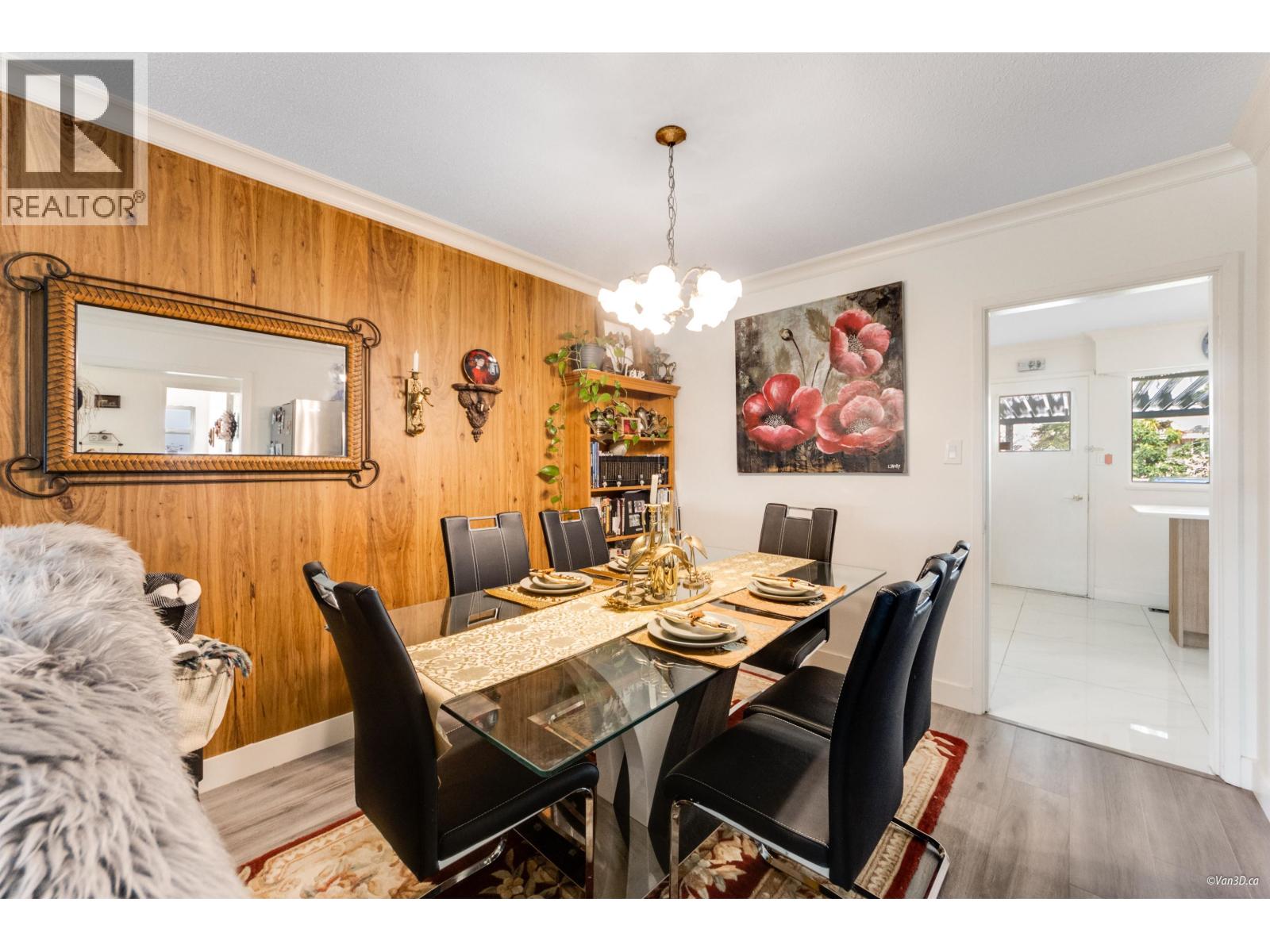 6593 LOCHDALE STREET, Burnaby