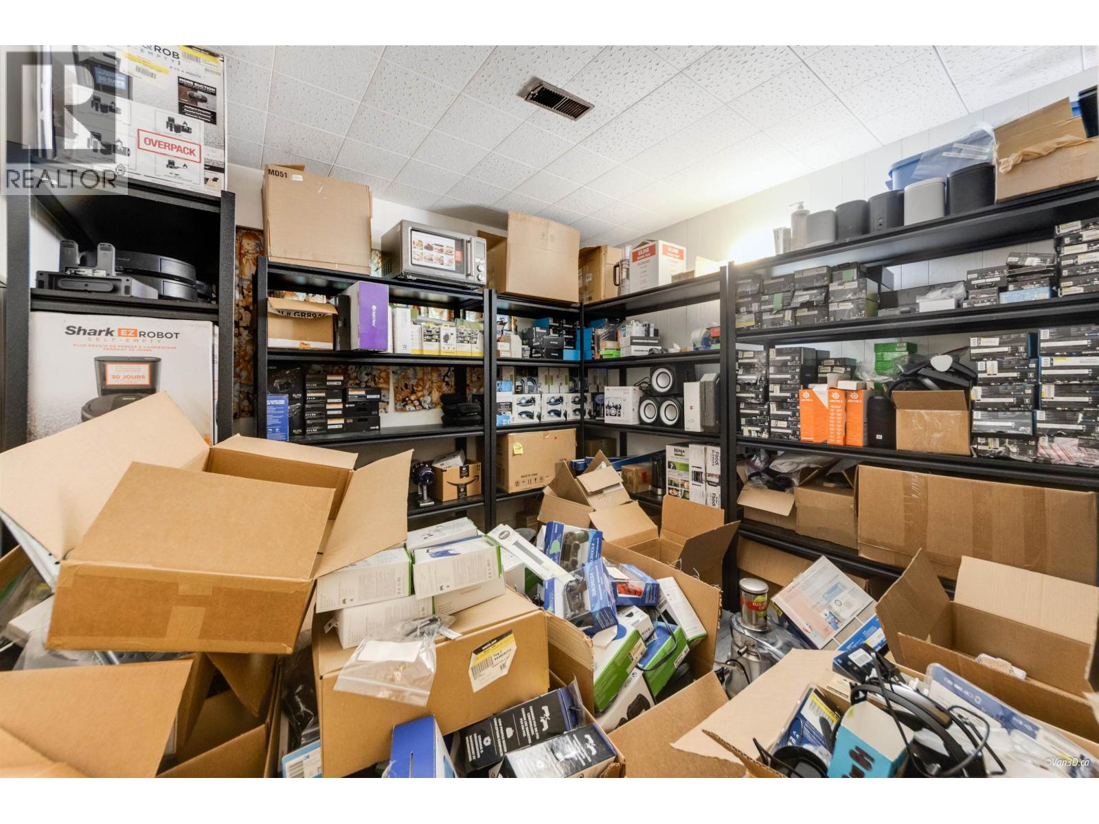 6593 LOCHDALE STREET, Burnaby