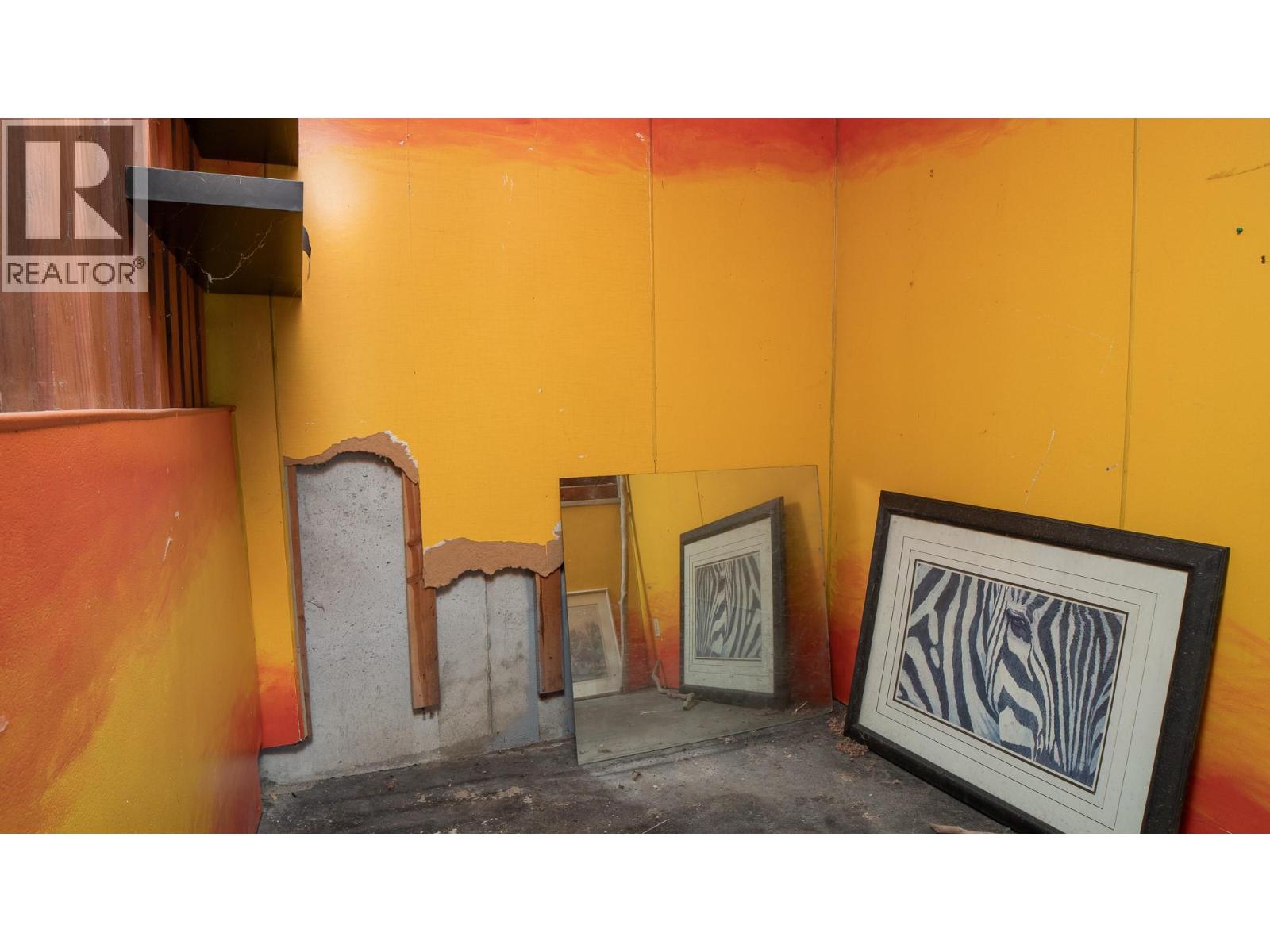 9308 MAIN STREET - 12