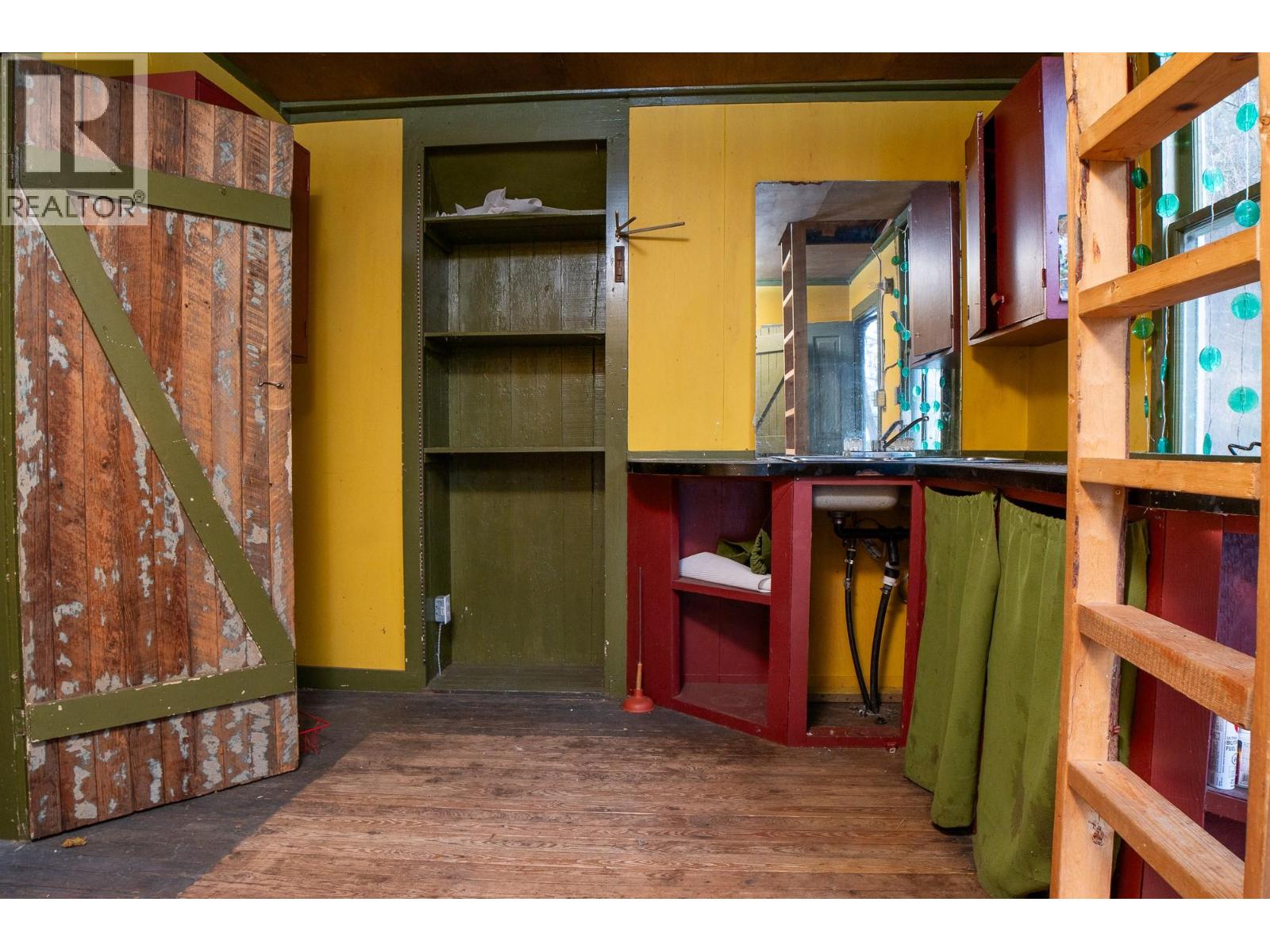 9308 MAIN STREET - 22