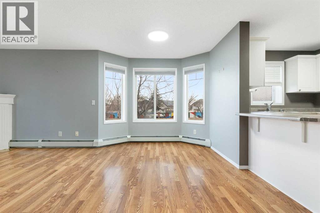 Single Family House for Sale in   Country Village Bay NE Country Hills Village Calgary 