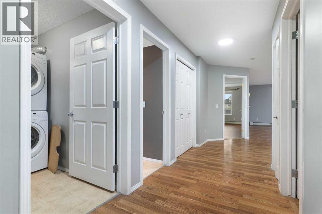 Single Family House for Sale in   Country Village Bay NE Country Hills Village Calgary 