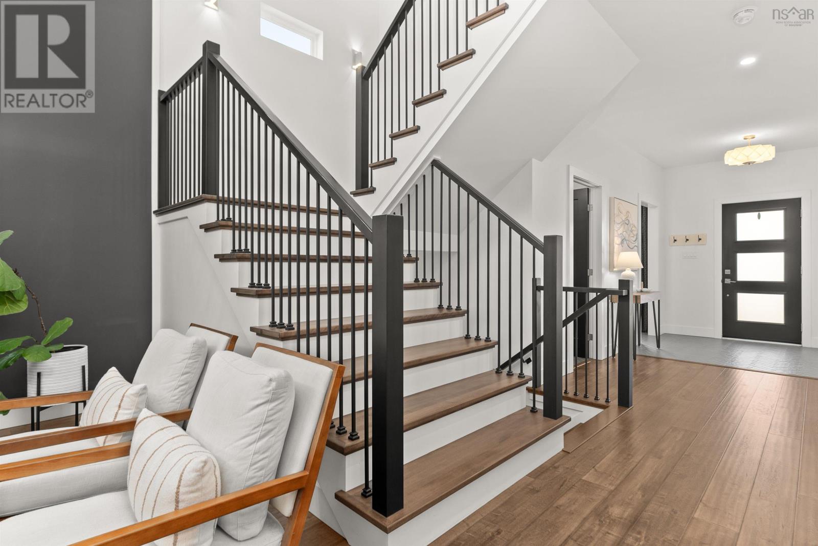 Property 11 of 51 of 33 Merlot Court