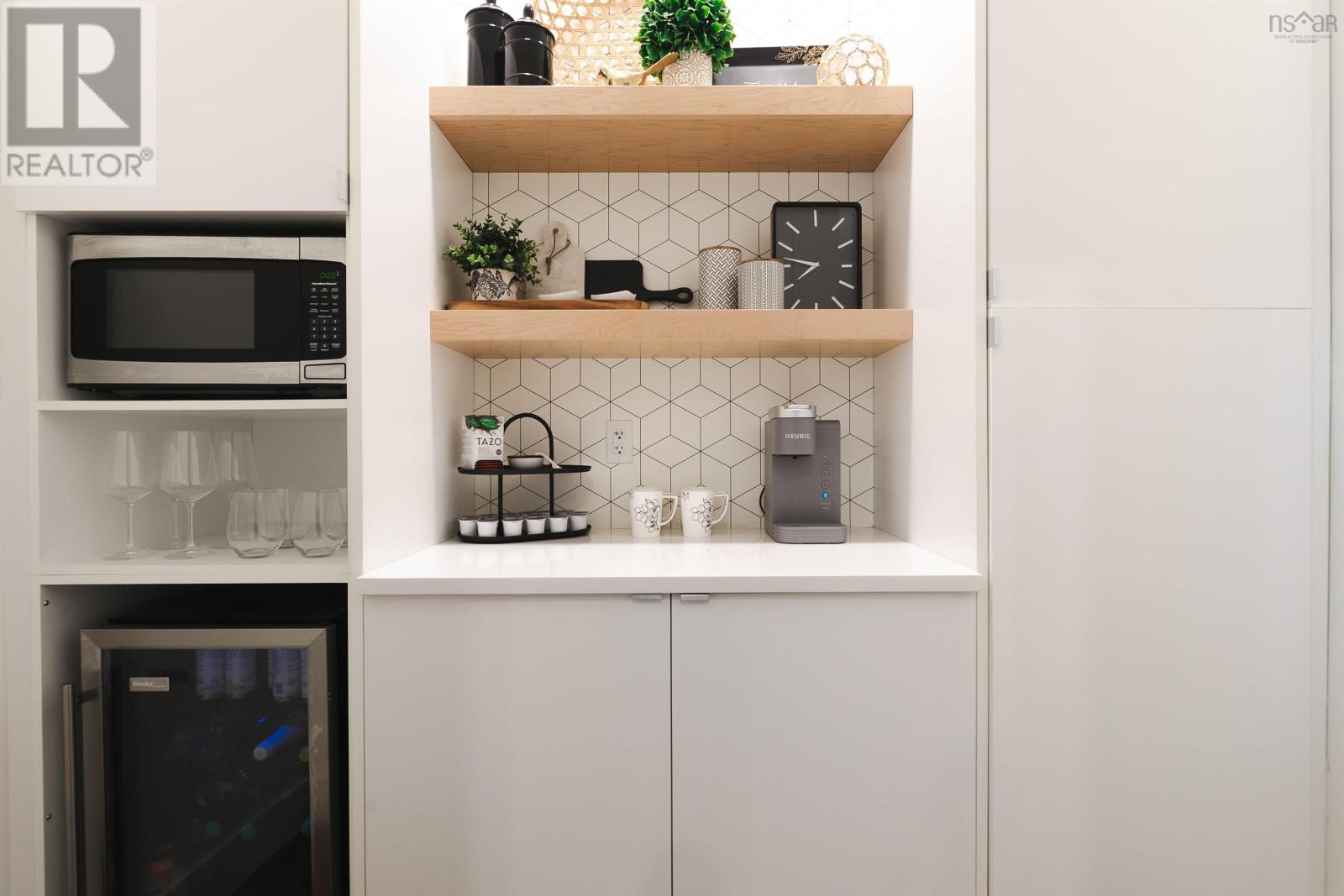 Property 25 of 51 of 33 Merlot Court