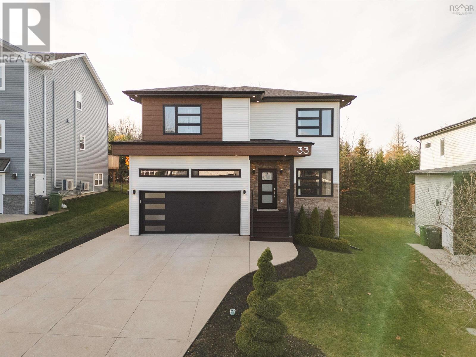 Property 3 of 51 of 33 Merlot Court