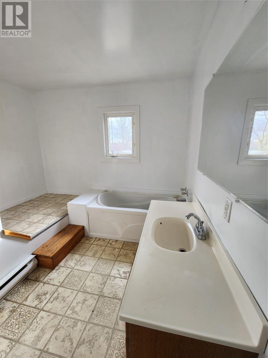 211 Main Street - 12