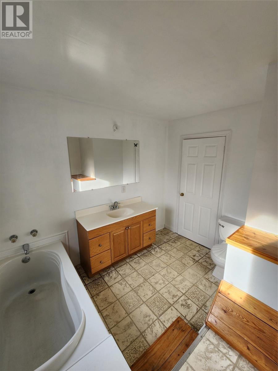 211 Main Street - 13