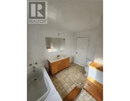 211 Main Street thumbnail 13