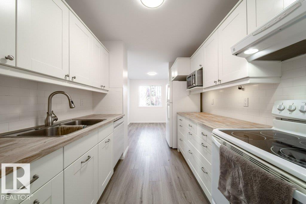 68 GREAT OAKS, Sherwood Park