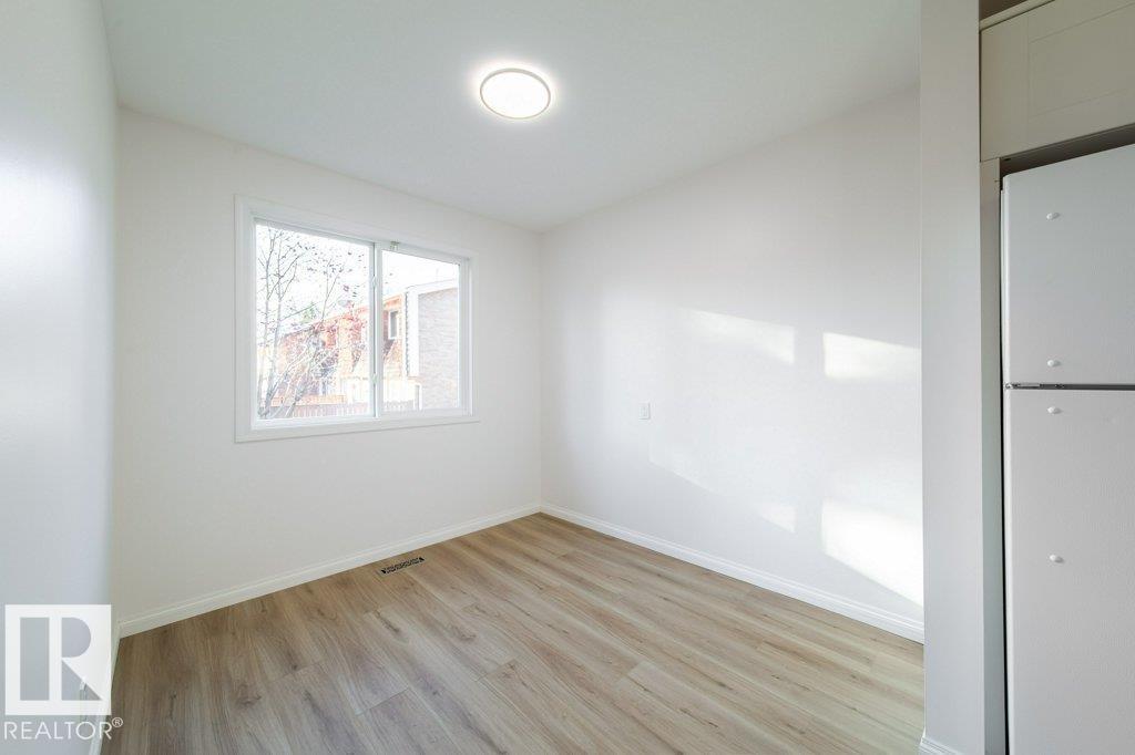 68 GREAT OAKS, Sherwood Park